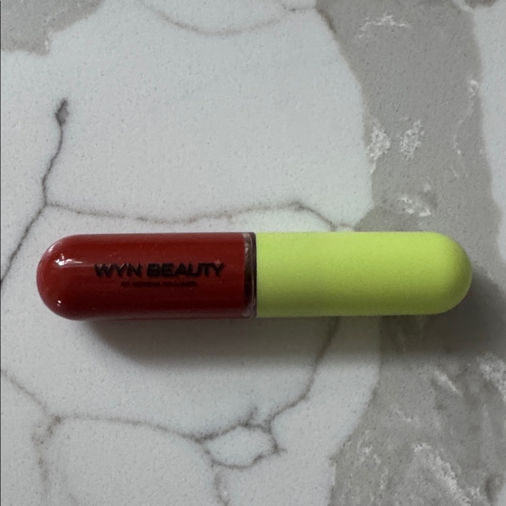 🌸5/$25🌸 Wyn Beauty lip
